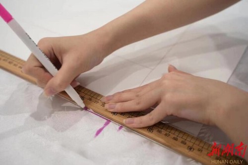 青青子衿，悠悠我心——伟德国际1946源于英国国学研究院汉服传承创业综述